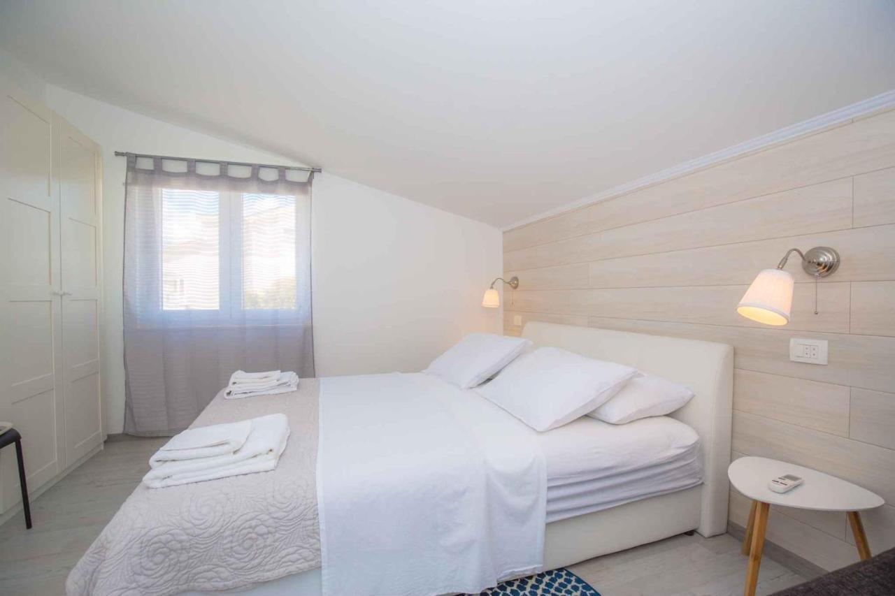 Apartments In Rogoznica 36019 ภายนอก รูปภาพ