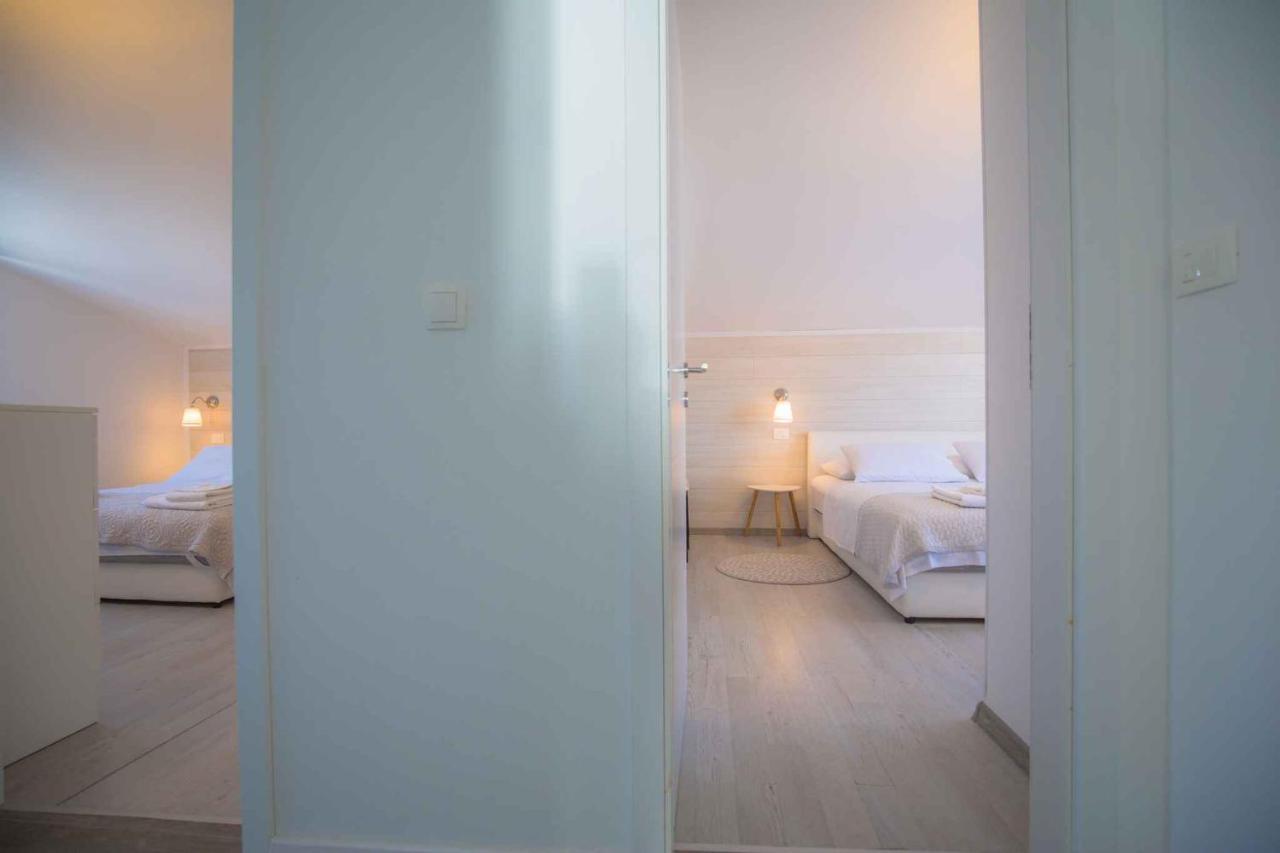 Apartments In Rogoznica 36019 ภายนอก รูปภาพ