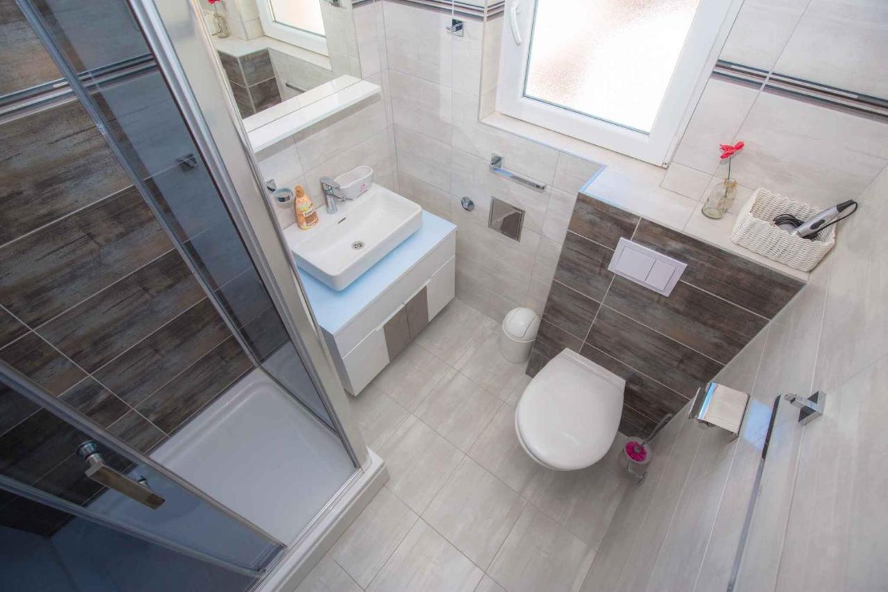 Apartments In Rogoznica 36019 ภายนอก รูปภาพ