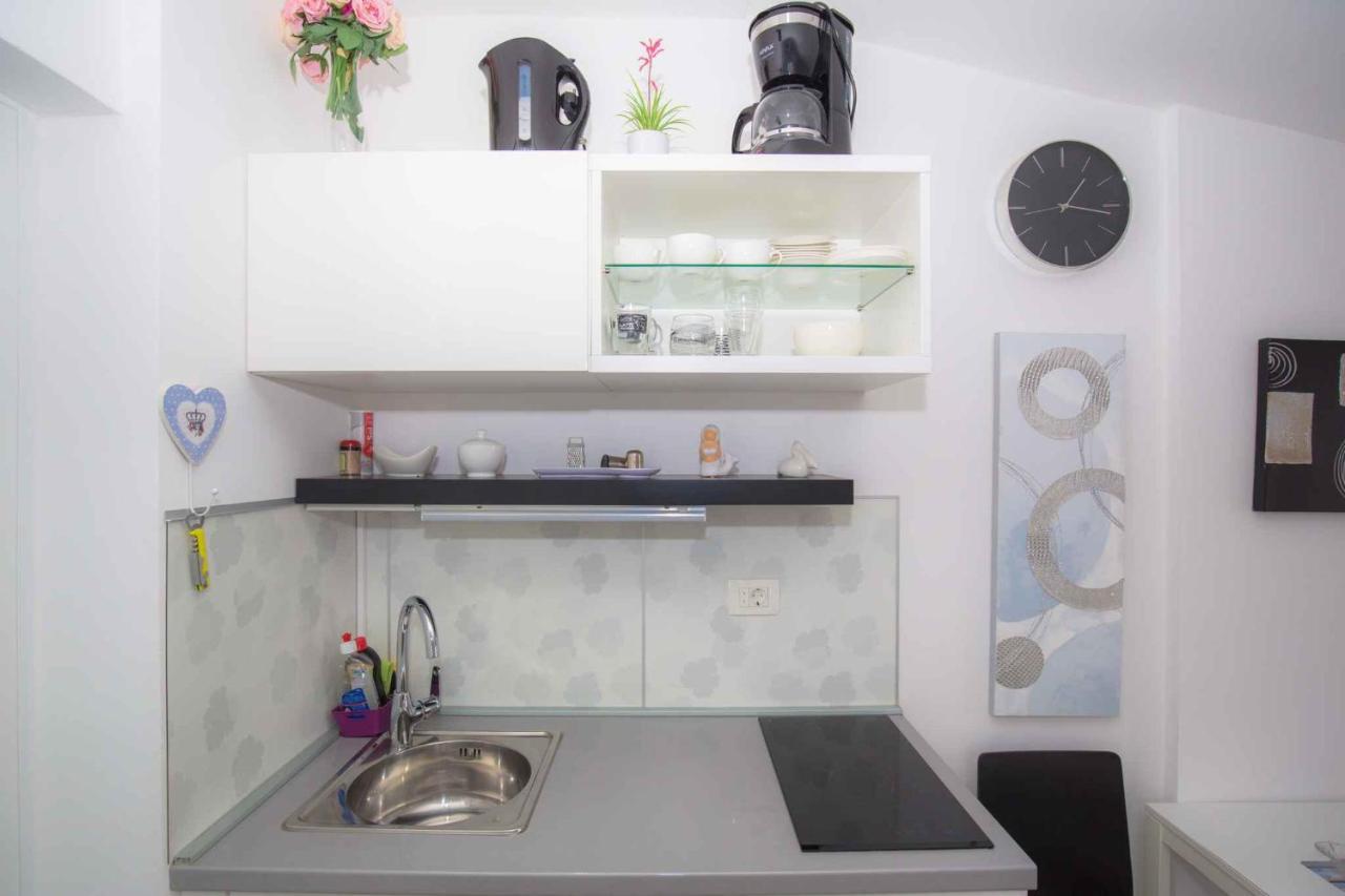 Apartments In Rogoznica 36019 ภายนอก รูปภาพ