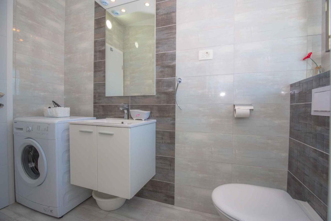 Apartments In Rogoznica 36019 ภายนอก รูปภาพ