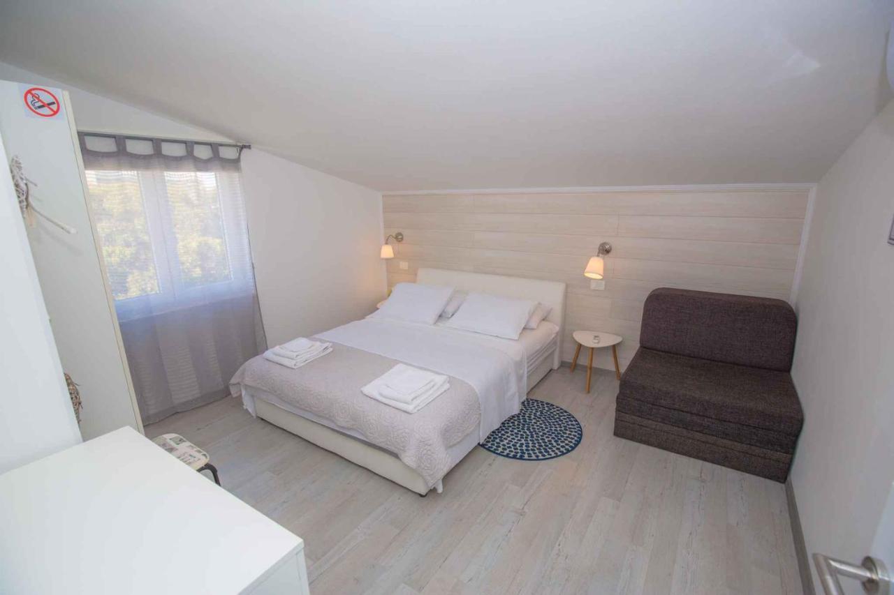 Apartments In Rogoznica 36019 ภายนอก รูปภาพ
