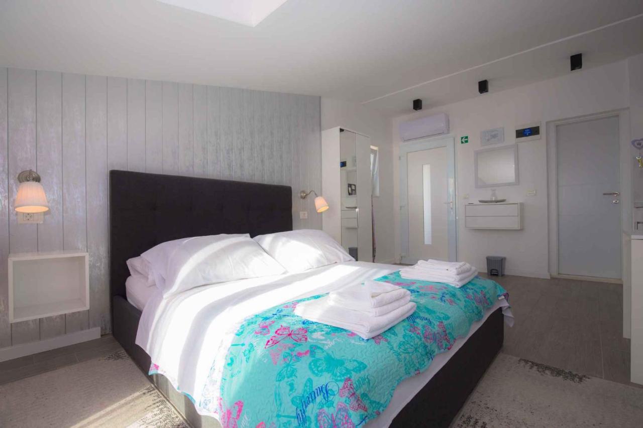 Apartments In Rogoznica 36019 ภายนอก รูปภาพ
