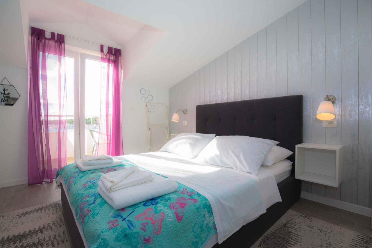 Apartments In Rogoznica 36019 ภายนอก รูปภาพ