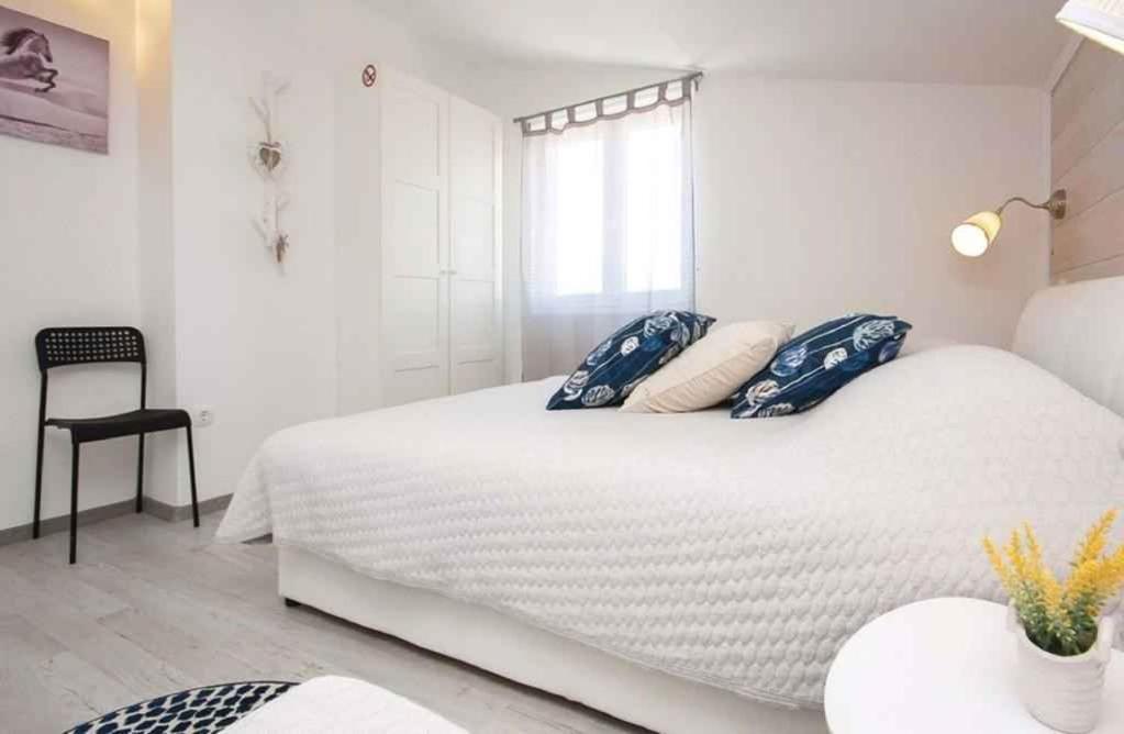Apartments In Rogoznica 36019 ภายนอก รูปภาพ