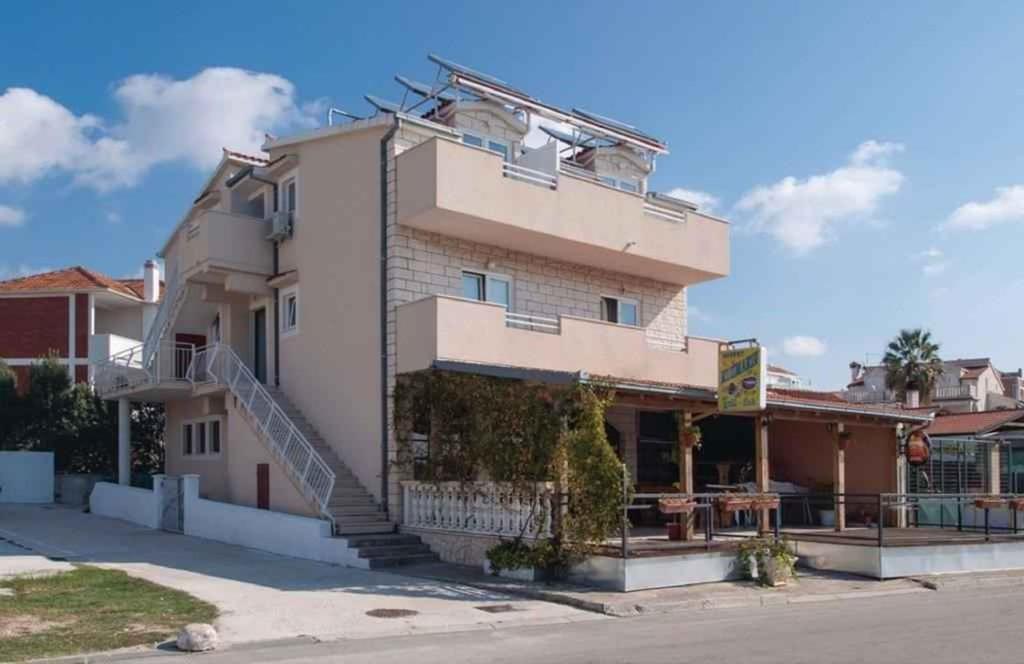 Apartments In Rogoznica 36019 ภายนอก รูปภาพ